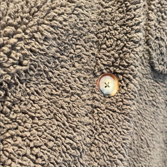 Koolaburra Brown Sherpa Jacket size XS (but pretty big!) - Picture 5 of 7